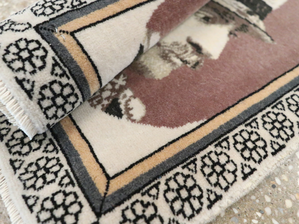 Vintage Persian Tabriz Pictorial Throw Rug, No.29592 - Galerie Shabab