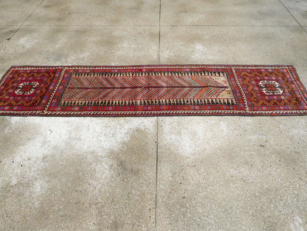 Vintage Persian Baluch Runner, No.29596 - Galerie Shabab