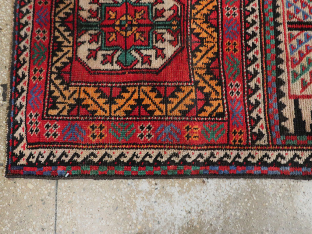 Vitnage Persian Baluch Runner, No.29597 - Galerie Shabab