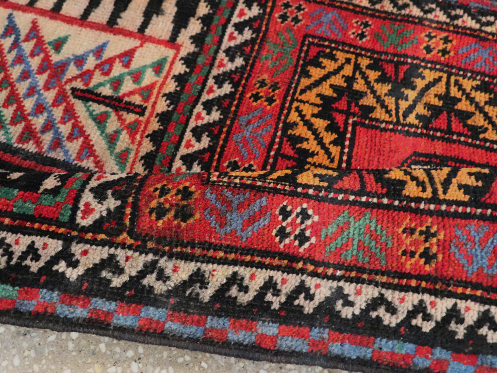 Vitnage Persian Baluch Runner, No.29597 - Galerie Shabab