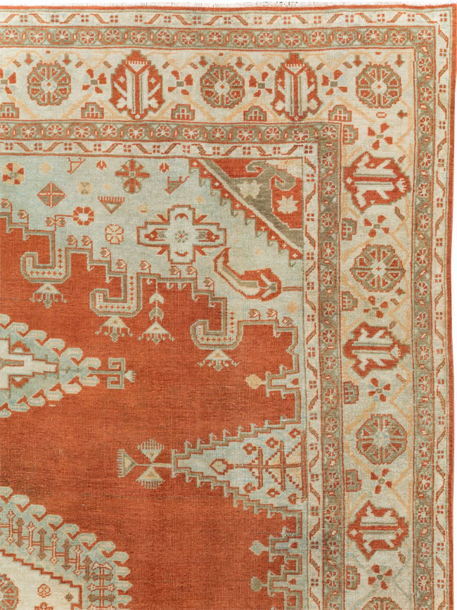 Vintage Persian Veece Room Size Carpet, No.29599 - Galerie Shabab