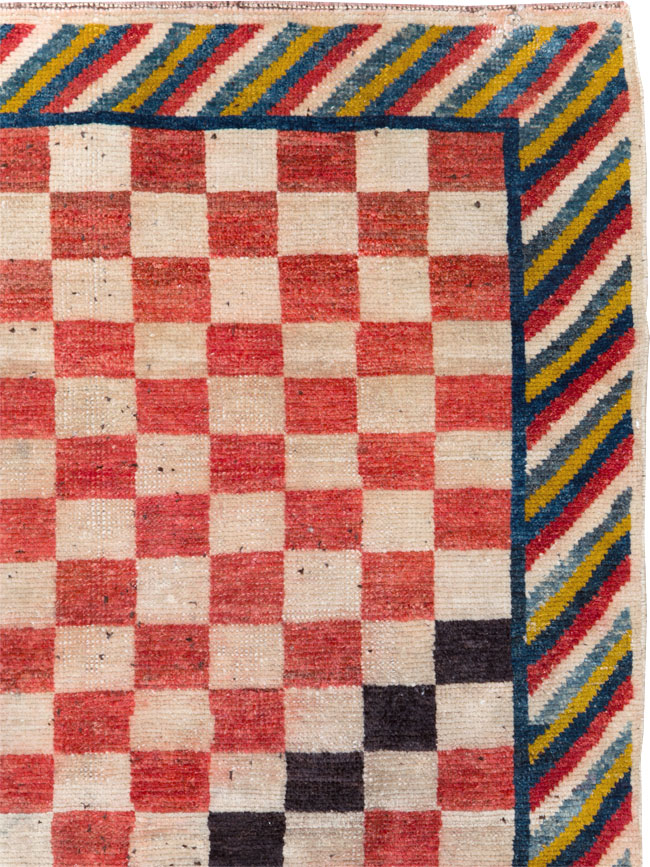 Vintage Persian Gabbeh Accent Rug, No.29601 - Galerie Shabab