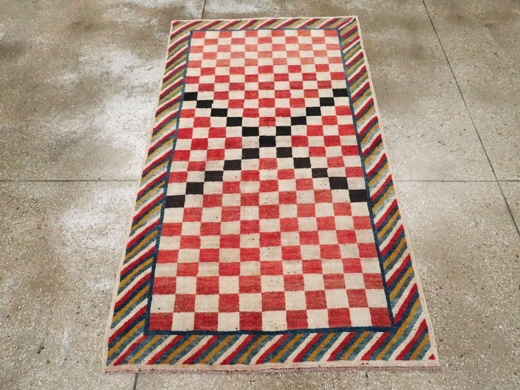 Vintage Persian Gabbeh Accent Rug, No.29601 - Galerie Shabab