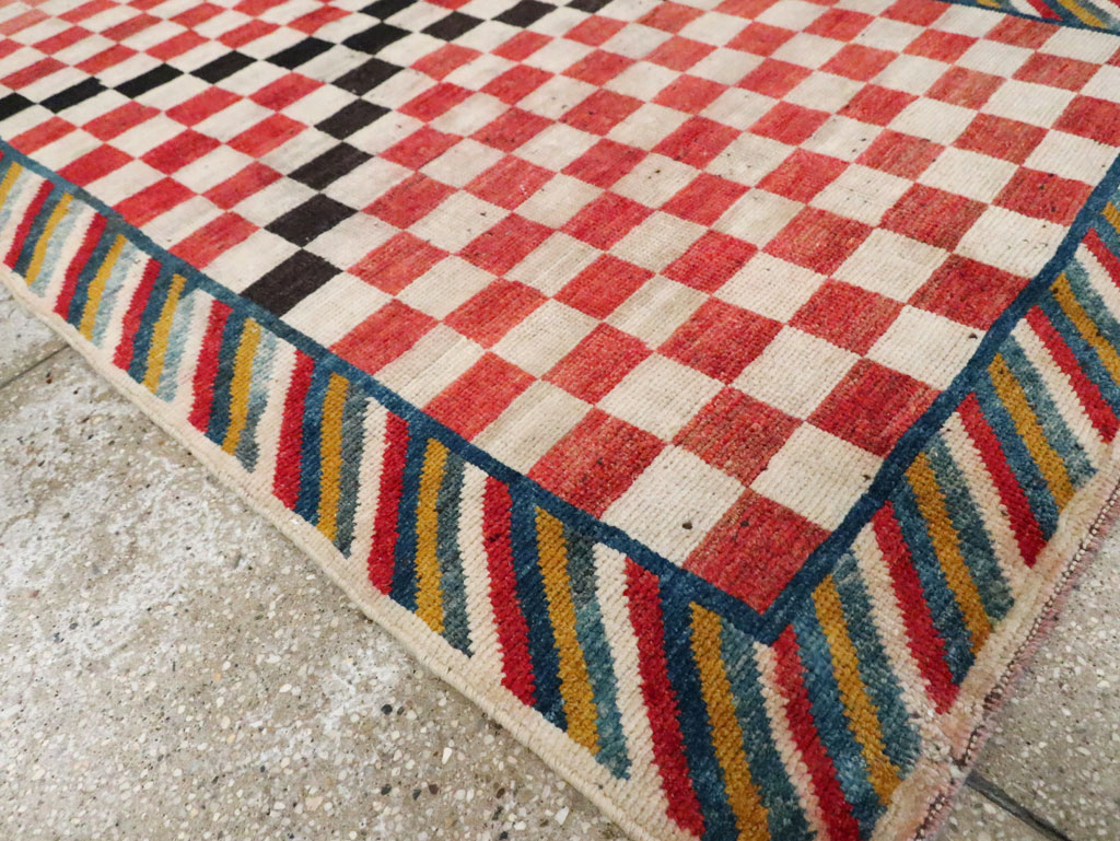 Vintage Persian Gabbeh Accent Rug, No.29601 - Galerie Shabab