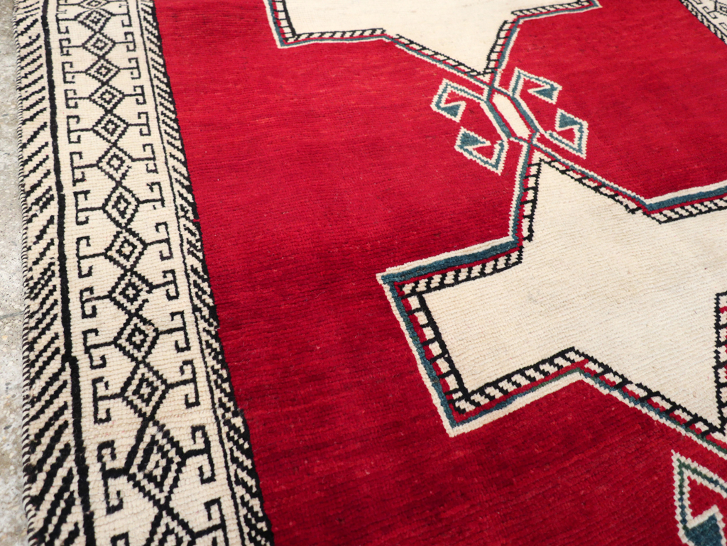Vintage Persian Gabbeh Accent Rug, No.29603 - Galerie Shabab
