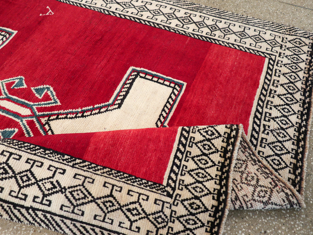 Vintage Persian Gabbeh Accent Rug, No.29603 - Galerie Shabab