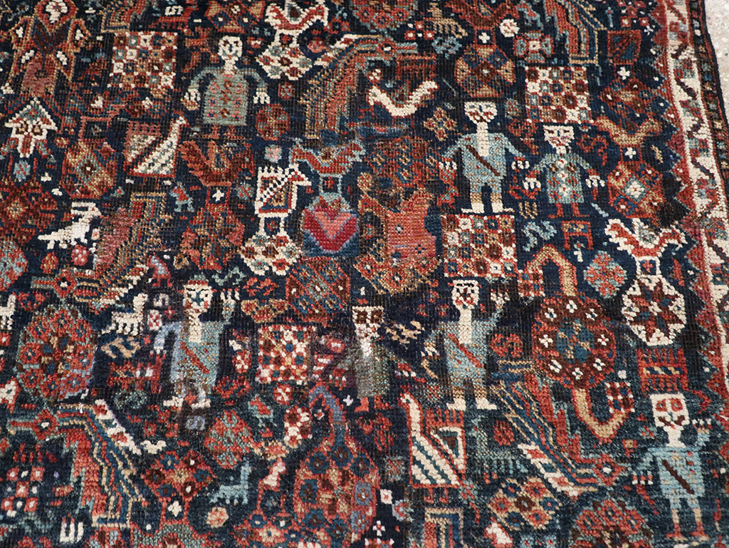 Antique Persian Shiraz Pictorial Accent Rug, No.29604 - Galerie Shabab