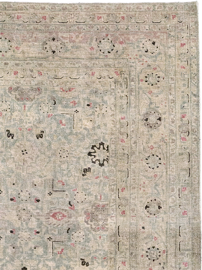 Antique Persian Tabriz Accent Carpet, No.29611 - Galerie Shabab