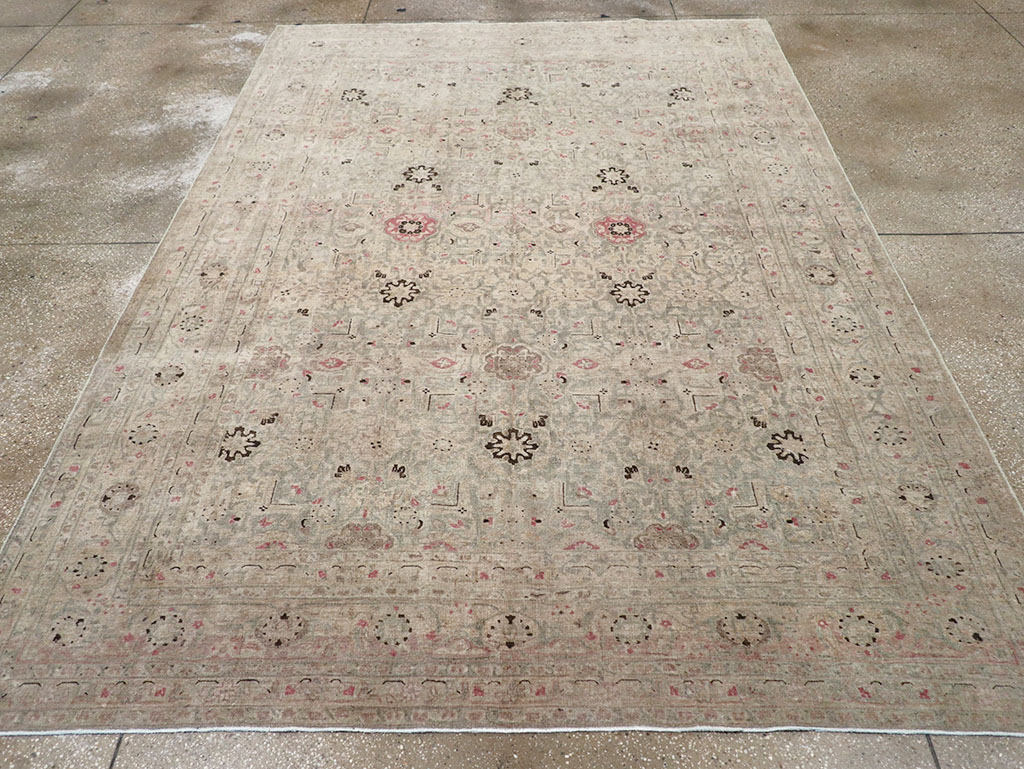 Antique Persian Tabriz Accent Carpet, No.29611 - Galerie Shabab