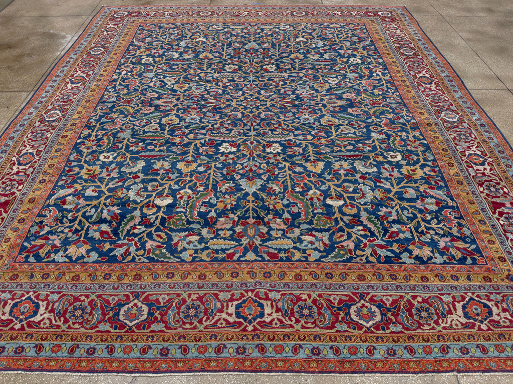 Antique Persian Heriz Large Carpet, No.29615 - Galerie Shabab