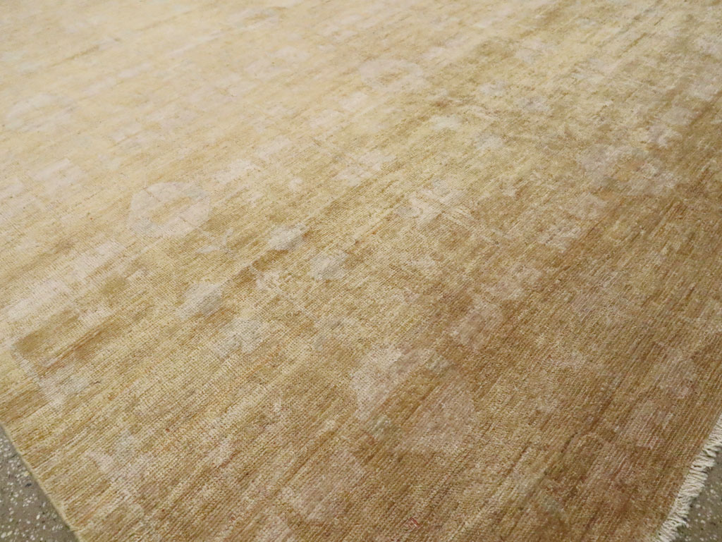 Modern Turkish Anatolian Oversize Carpet, No.29622 - Galerie Shabab