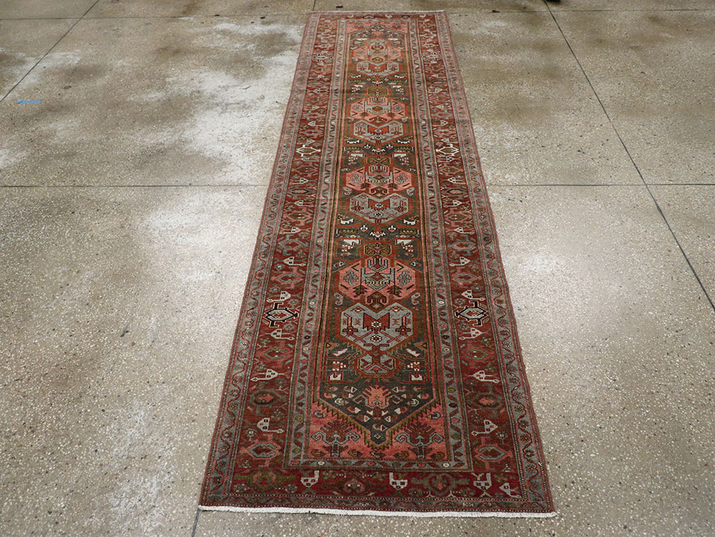 Antique Persian Malayer Runner, No.29629 - Galerie Shabab