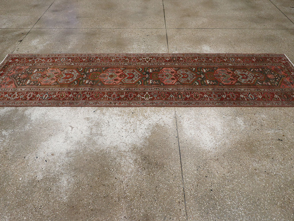 Antique Persian Malayer Runner, No.29629 - Galerie Shabab