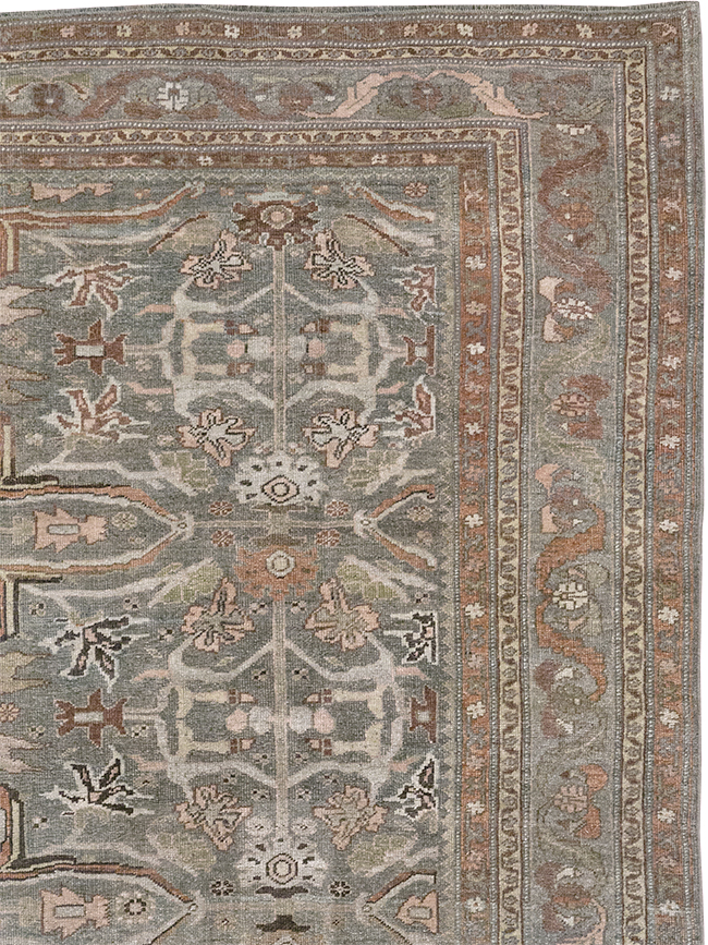 Antique Persian Bidjar Accent Carpet, No.29638 - Galerie Shabab