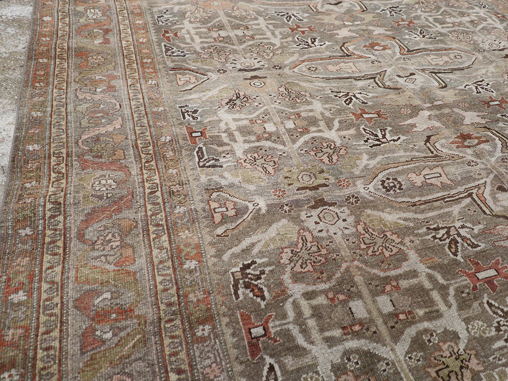 Antique Persian Bidjar Accent Carpet, No.29638 - Galerie Shabab