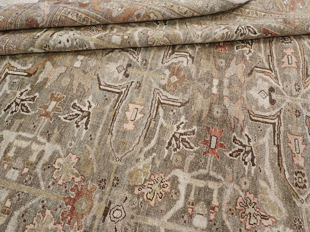 Antique Persian Bidjar Accent Carpet, No.29638 - Galerie Shabab