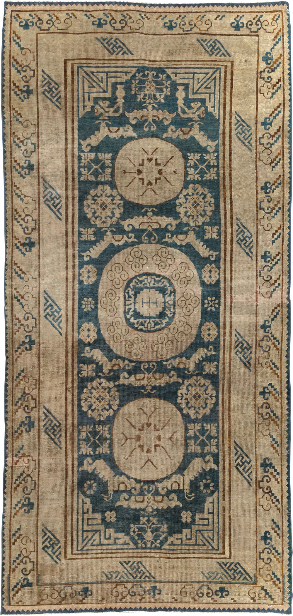 Antique East Turkestan Khotan Gallery Rug, No.29647 - Galerie Shabab