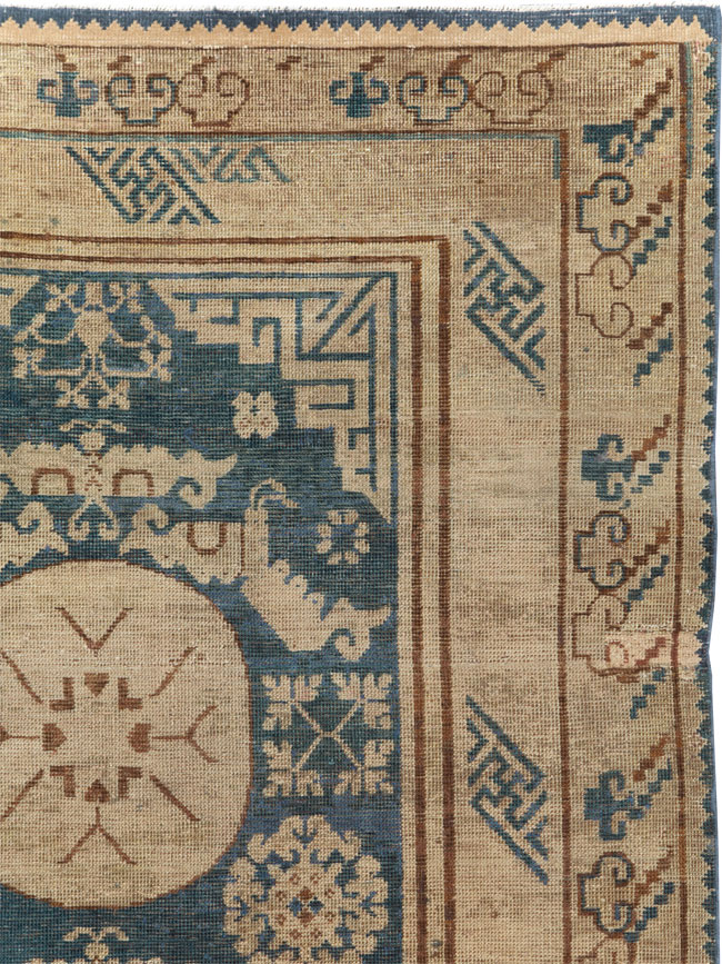 Antique East Turkestan Khotan Gallery Rug, No.29647 - Galerie Shabab
