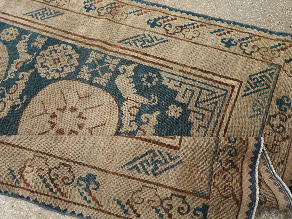 Antique East Turkestan Khotan Gallery Rug, No.29647 - Galerie Shabab