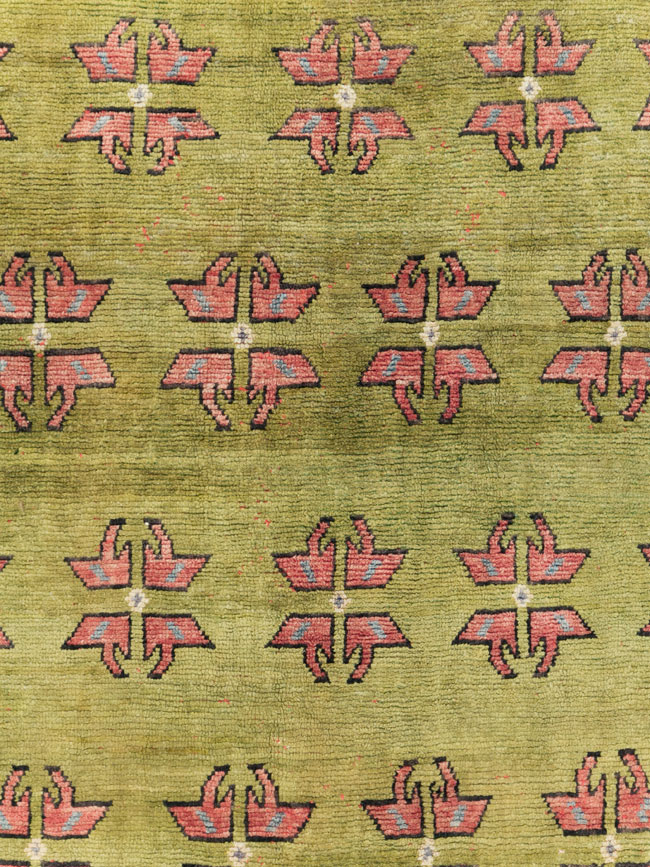 Vintage Turkish Anatolian Small Room Size Carpet, No.29659 - Galerie Shabab