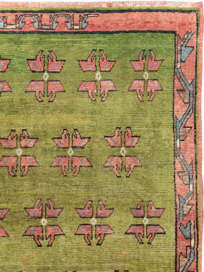 Vintage Turkish Anatolian Small Room Size Carpet, No.29659 - Galerie Shabab