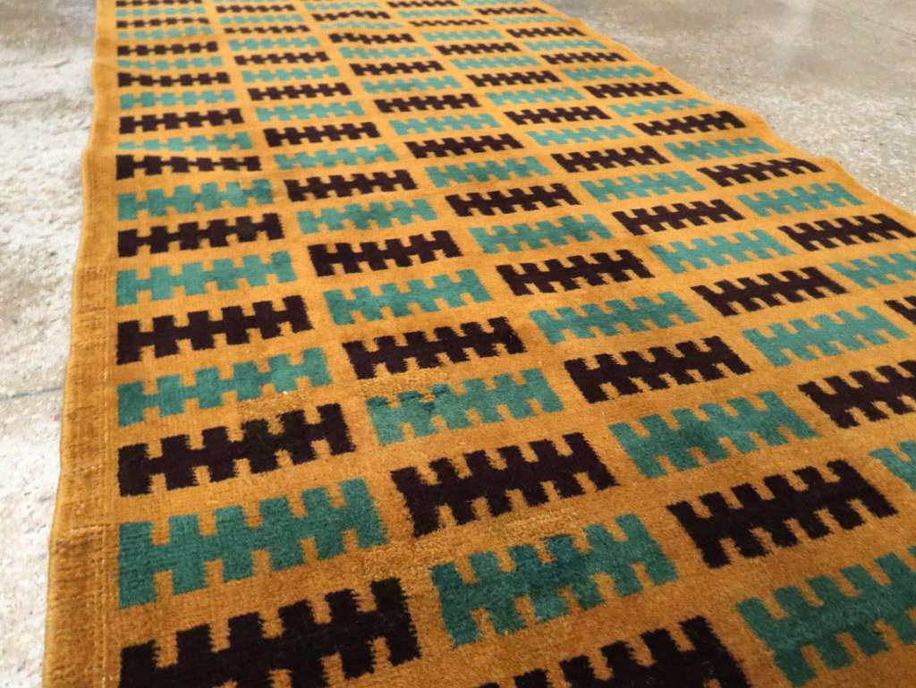 Vintage Turkish Anatolian Runner, No.29660 - Galerie Shabab