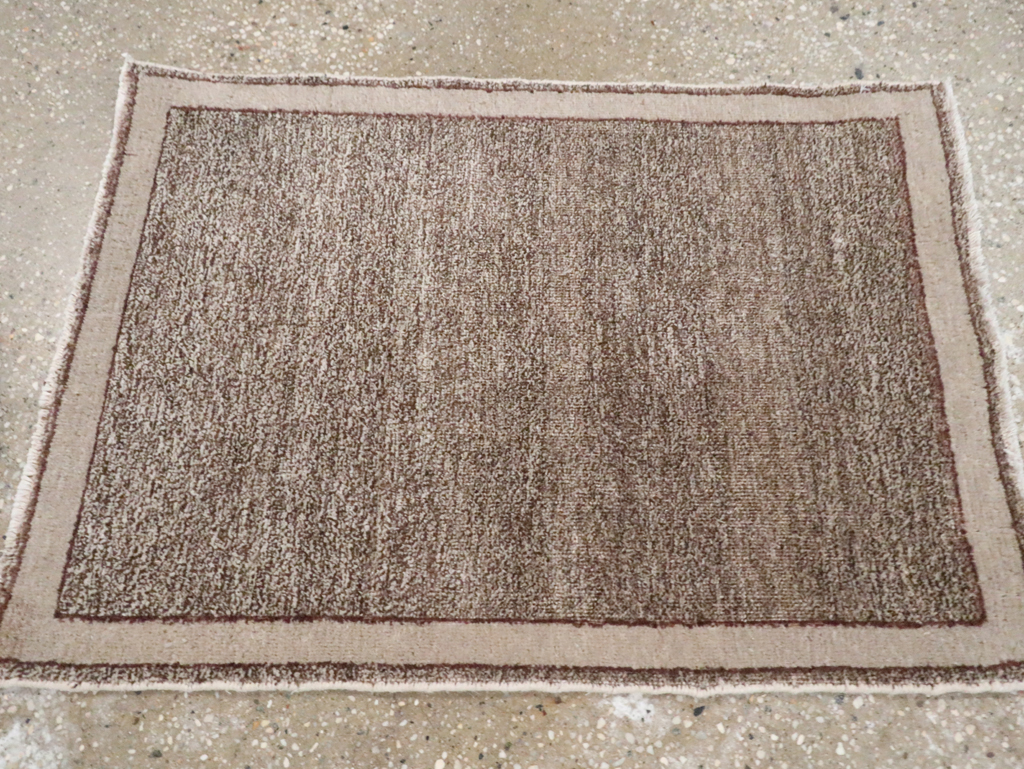 Vintage Persian Mashad Small Throw Rug, No.29665 - Galerie Shabab