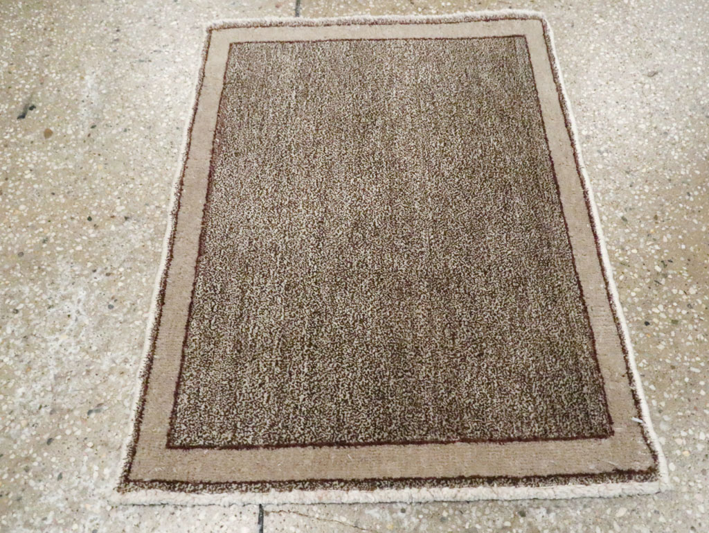 Vintage Persian Mashad Small Throw Rug, No.29666 - Galerie Shabab