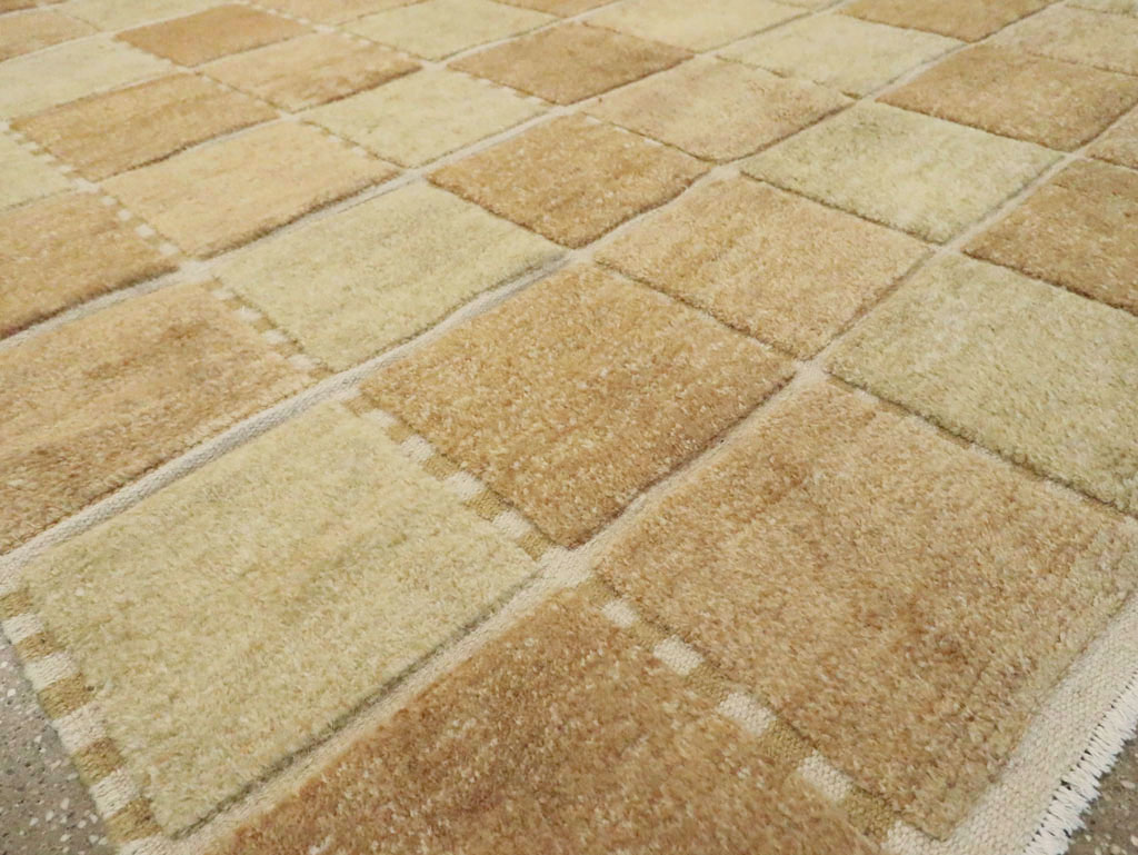 Swedish Inspired Contemporary Turkish Anatolian Square Room Size Carpet, No.29670 - Galerie Shabab