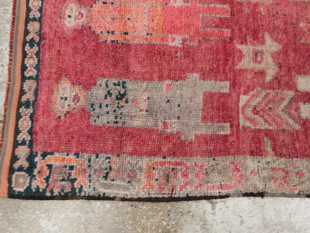 Vintage Turkish Anatolian Pictorial Runner, No.29676 - Galerie Shabab