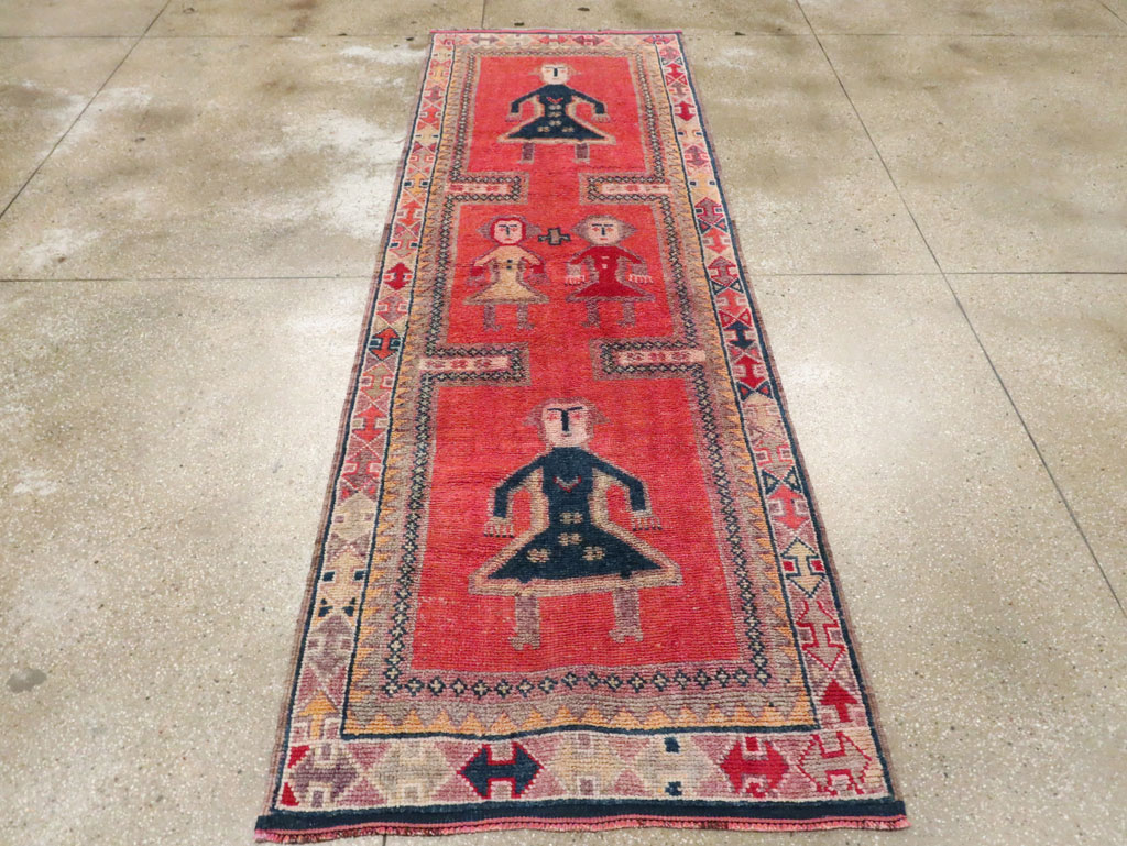 Vintage Turkish Anatolian Pictorial Runner, No.29677 - Galerie Shabab