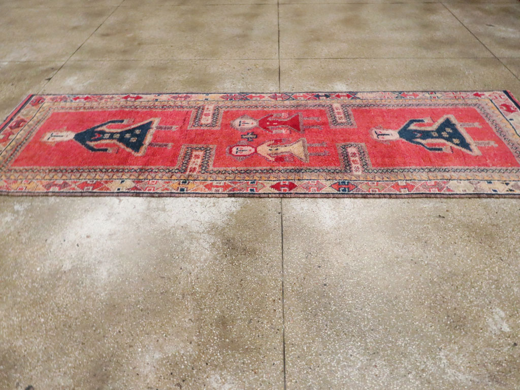 Vintage Turkish Anatolian Pictorial Runner, No.29677 - Galerie Shabab