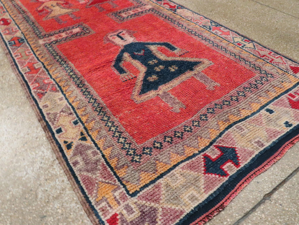 Vintage Turkish Anatolian Pictorial Runner, No.29677 - Galerie Shabab