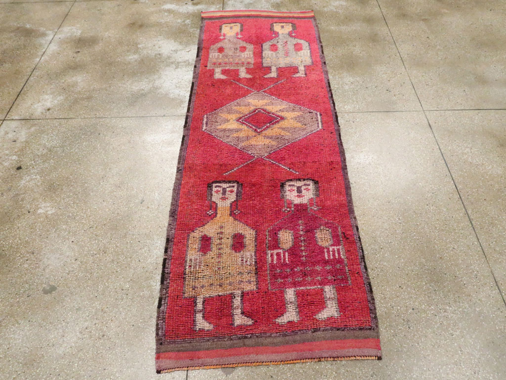 Vintage Turkish Anatolian Pictorial Runner, No.29678 - Galerie Shabab