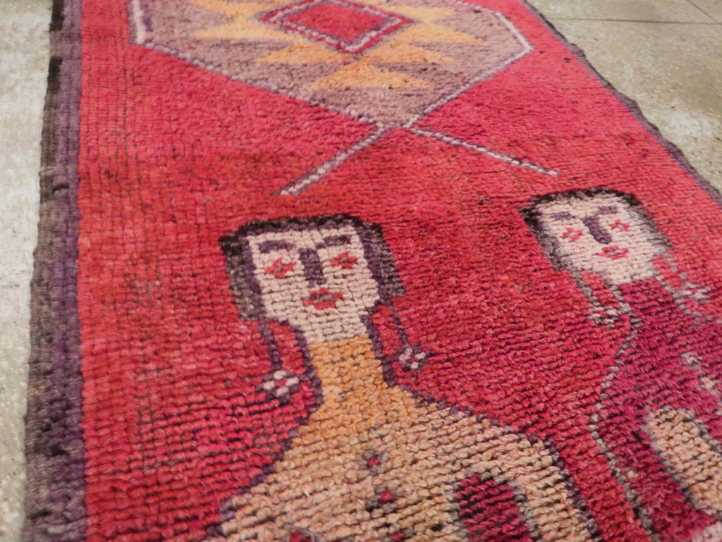 Vintage Turkish Anatolian Pictorial Runner, No.29678 - Galerie Shabab