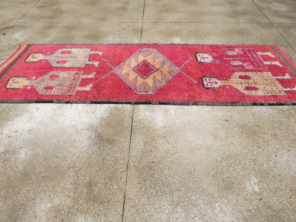 Vintage Turkish Anatolian Pictorial Runner, No.29678 - Galerie Shabab