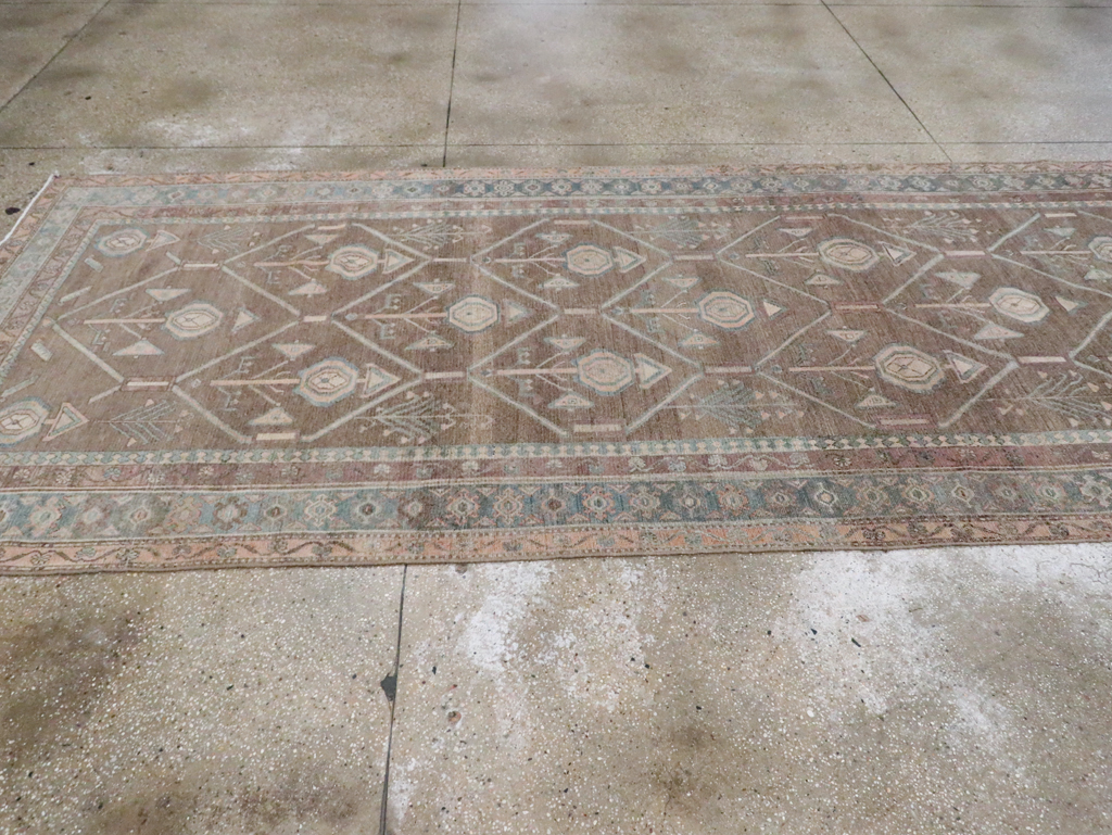 Vintage Persian Malayer Wide Gallery Runner, No.29680 - Galerie Shabab