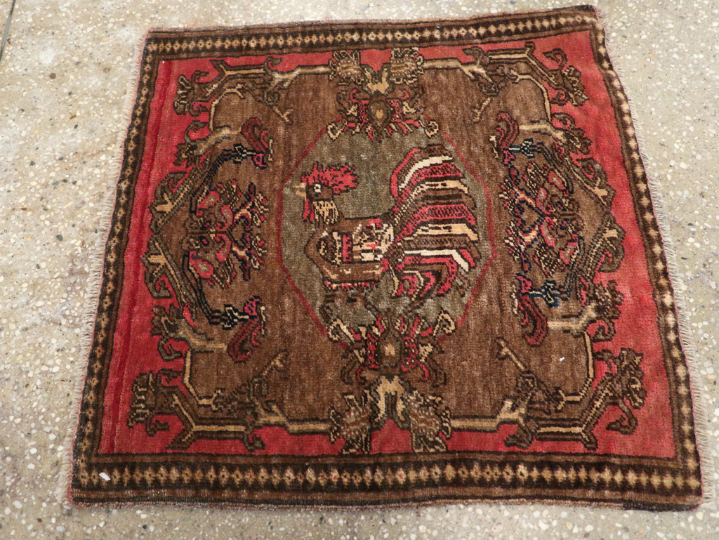 Antique Persian Malayer Pictorial Throw Rug, No.29687 - Galerie Shabab