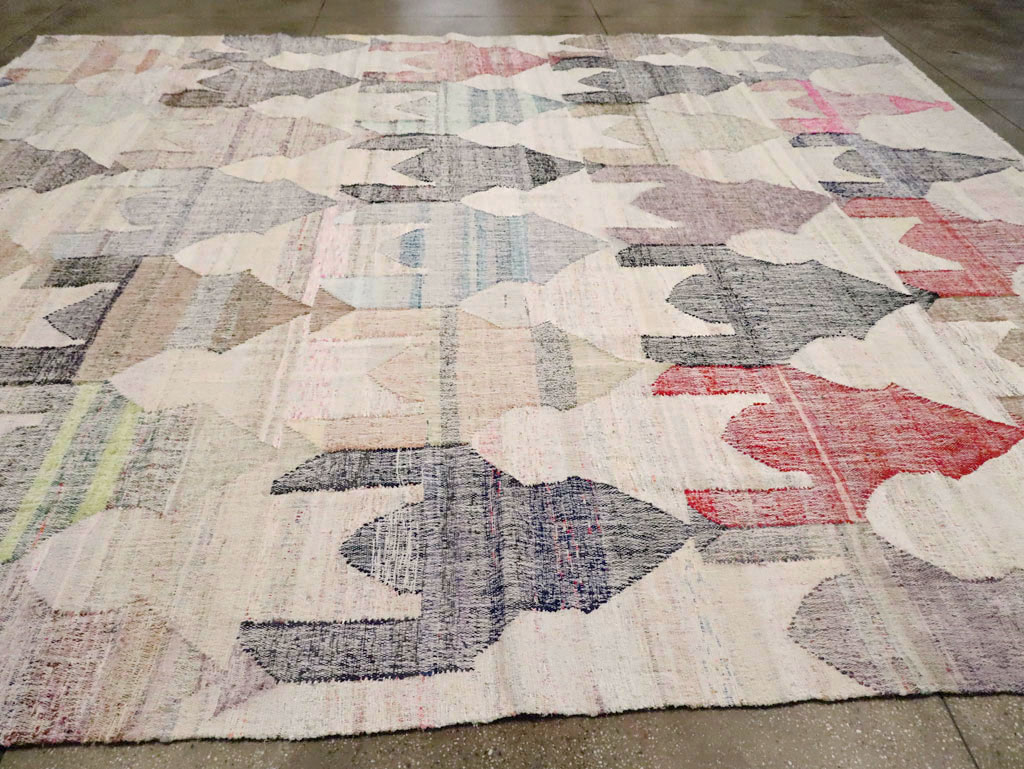 Turkish Contemporary Flatweave Kilim Large Room Size Carpet, No.29696 - Galerie Shabab