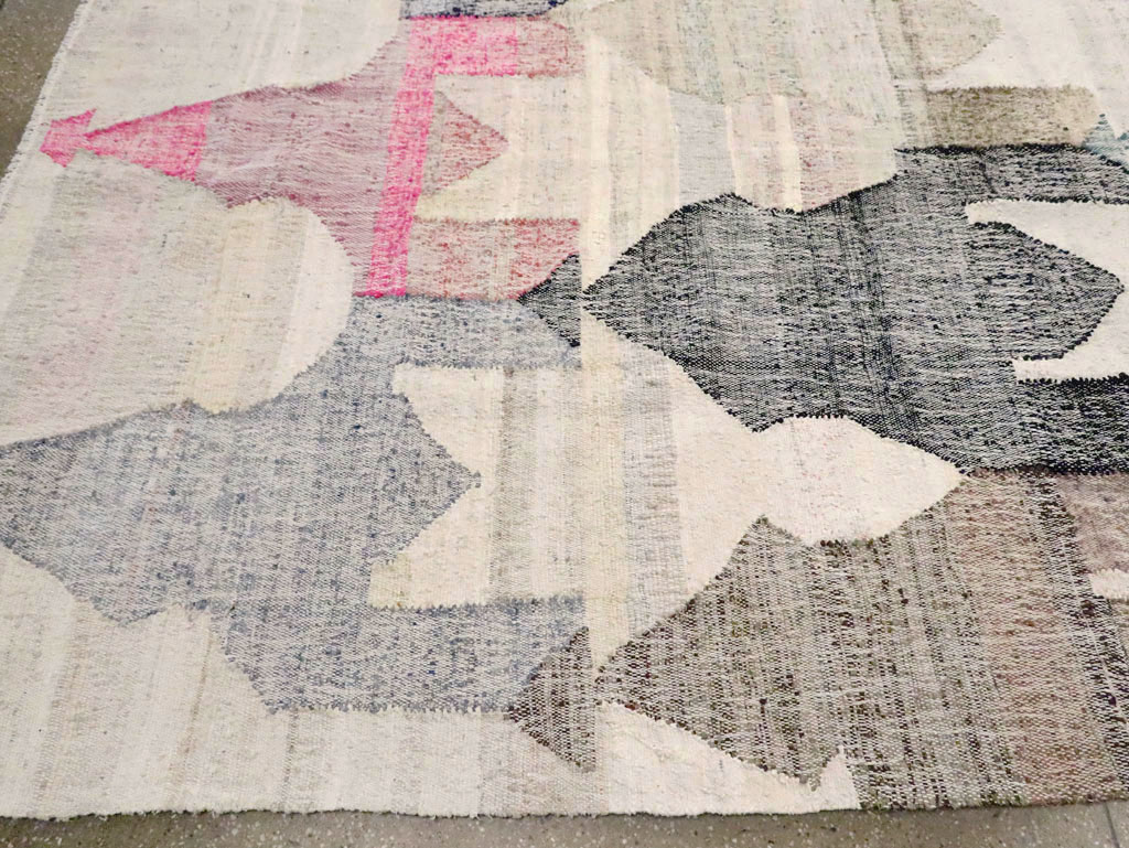 Turkish Contemporary Flatweave Kilim Large Room Size Carpet, No.29696 - Galerie Shabab