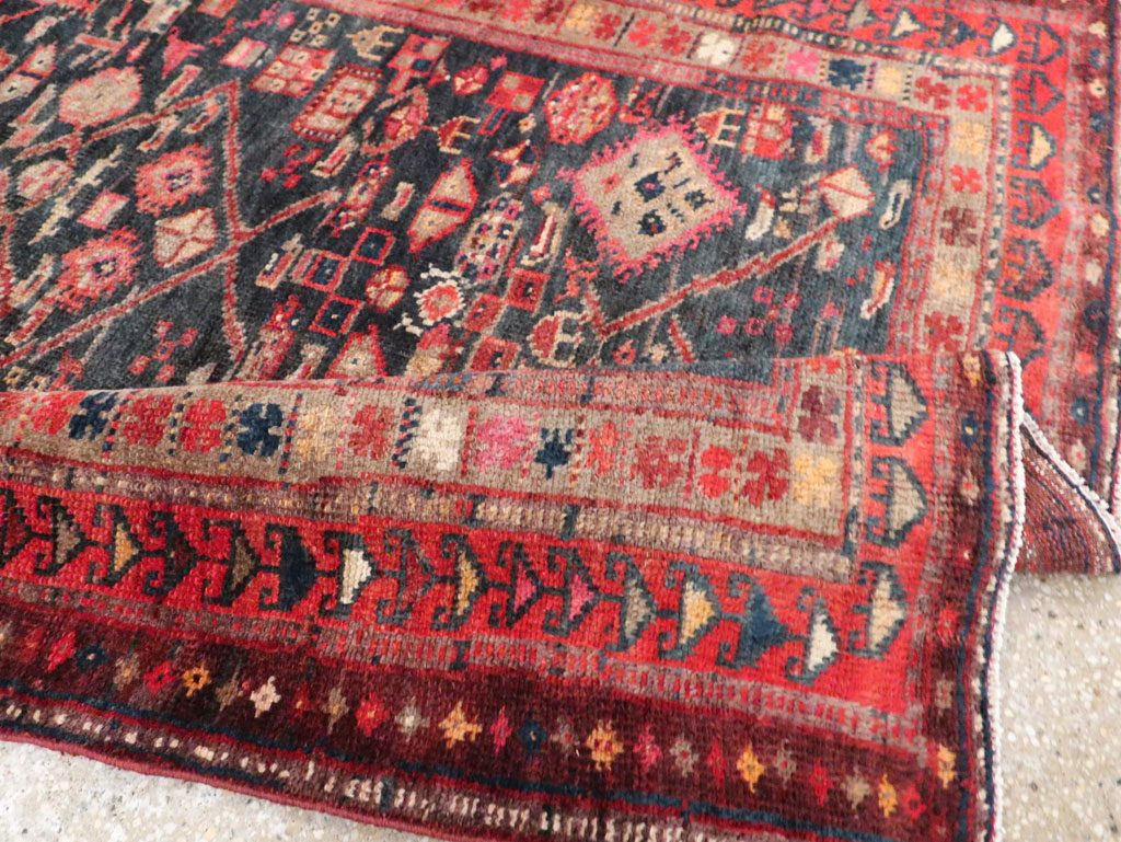 Antique Persian Lori Gallery Rug, No.29714 - Galerie Shabab