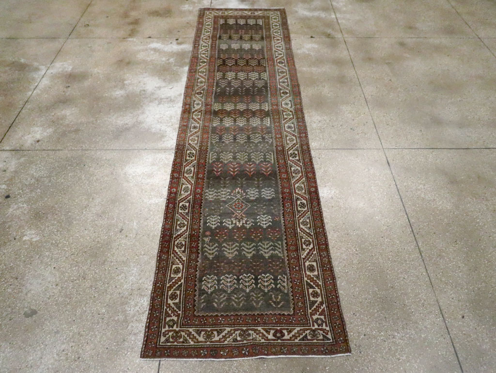 Antique Persian Malayer Runner, No.29715 - Galerie Shabab