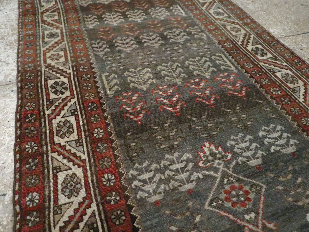 Antique Persian Malayer Runner, No.29715 - Galerie Shabab