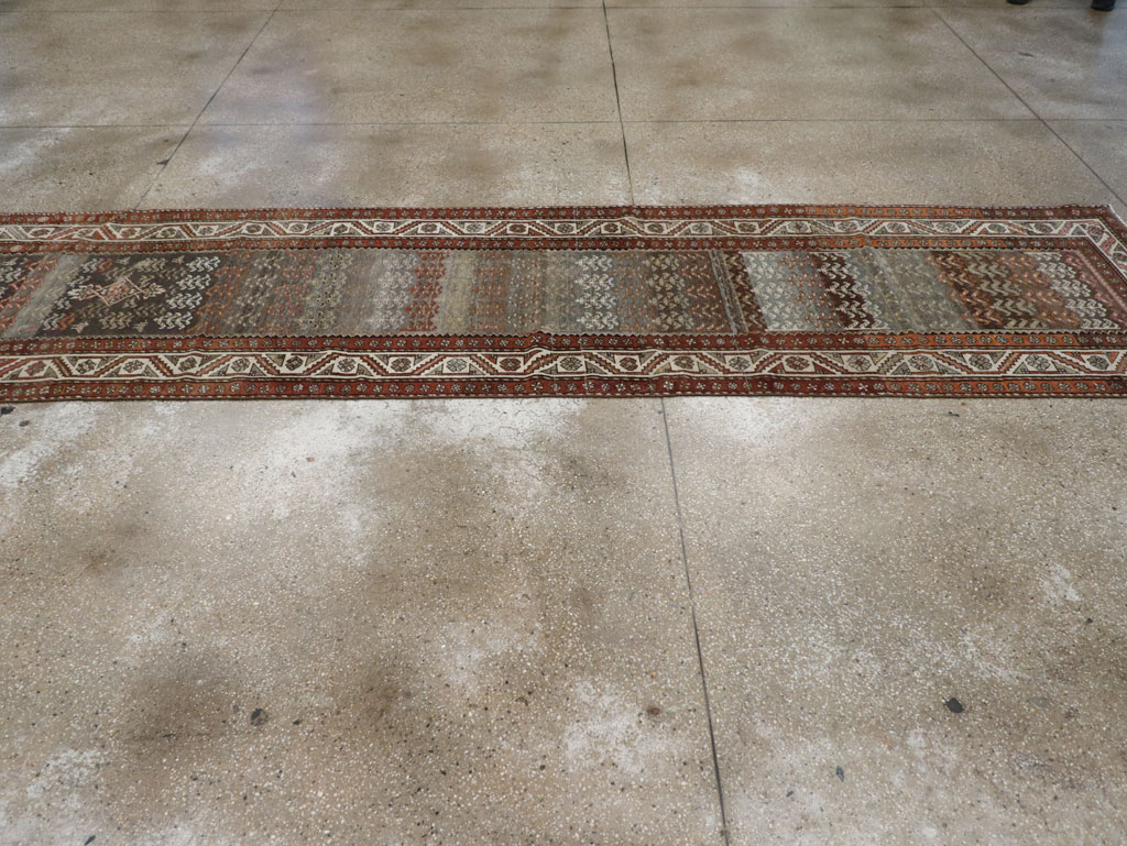 Antique Persian Malayer Runner, No.29716 - Galerie Shabab