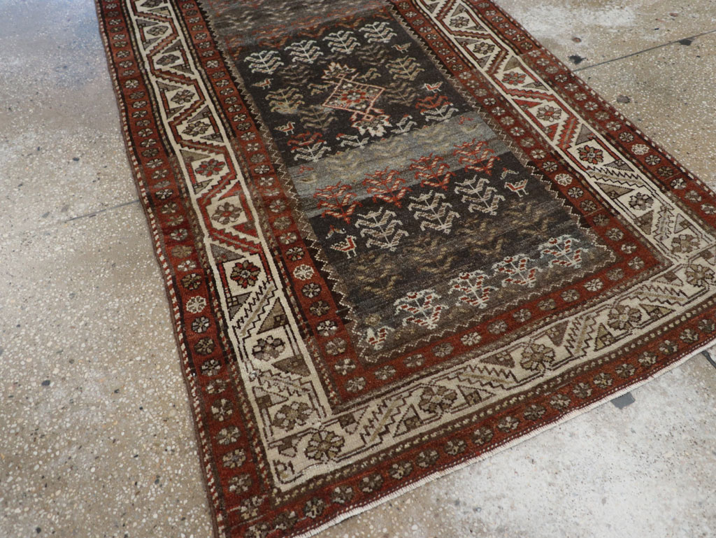 Antique Persian Malayer Runner, No.29716 - Galerie Shabab