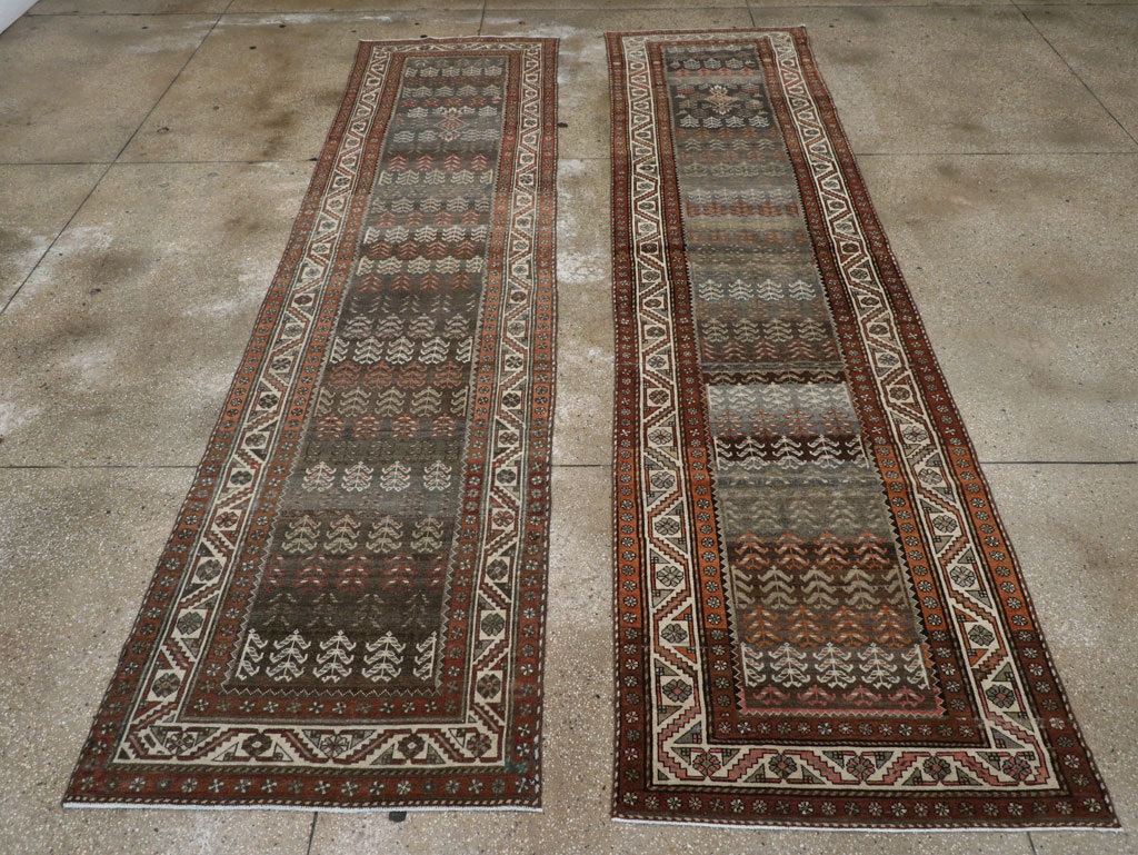 Antique Persian Malayer Runner, No.29716 - Galerie Shabab