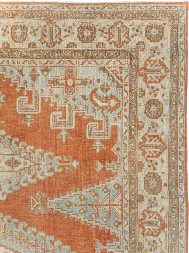 Vintage Persian Veece Room Size Carpet, No.29718 - Galerie Shabab