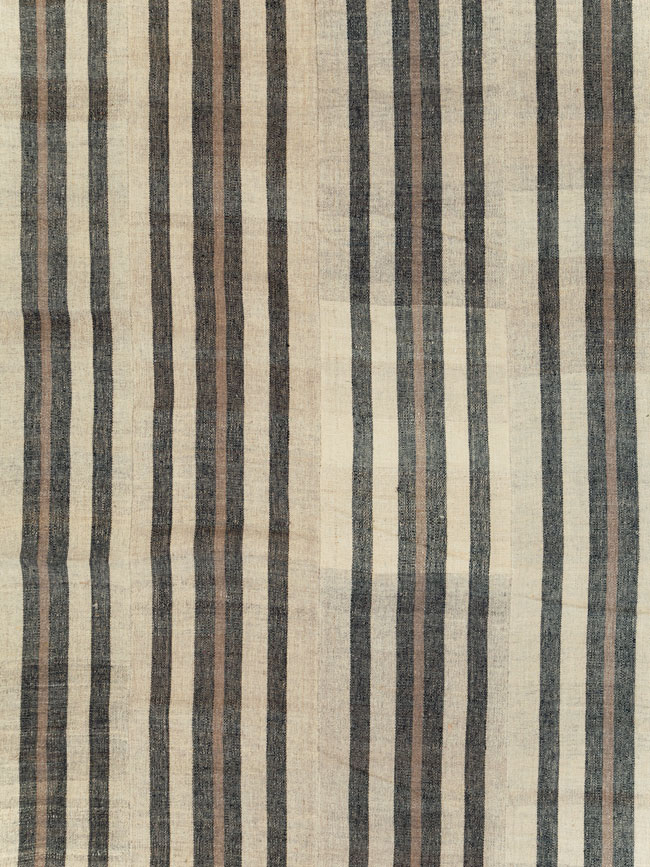 Modern Persian Flatweave Kilim Square Room Size Carpet, No.29720 - Galerie Shabab