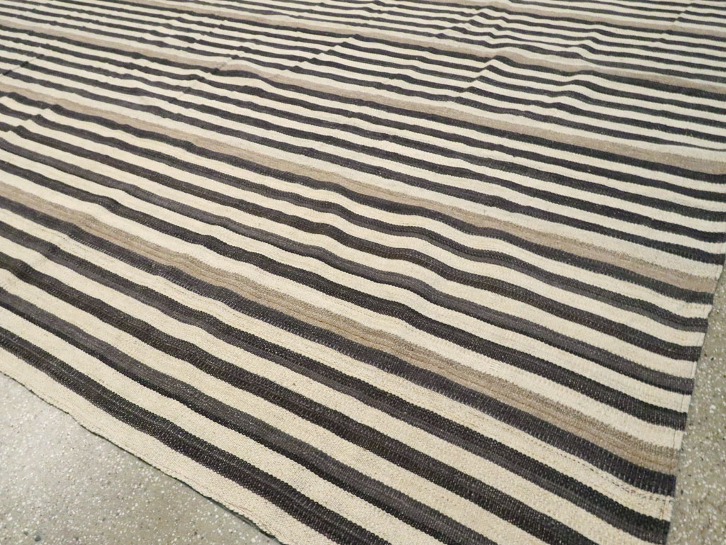 Modern Turkish Oversize Flatweave, No.29723 - Galerie Shabab