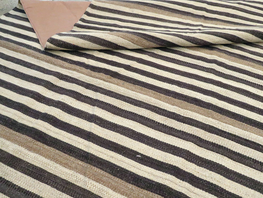 Contemporary Turkish Flatweave Kilim Oversize Carpet, No.29726 - Galerie Shabab